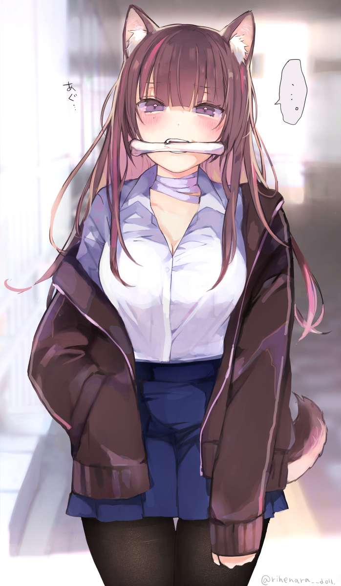 This is a pixiv picture whose title is わんわん鳴くから骨で大人しくさせた.