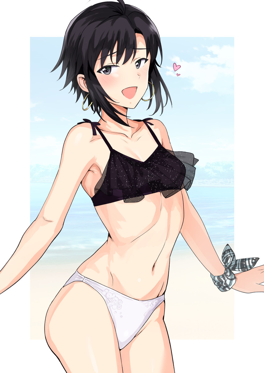 This is a pixiv picture whose title is 水着まこ.