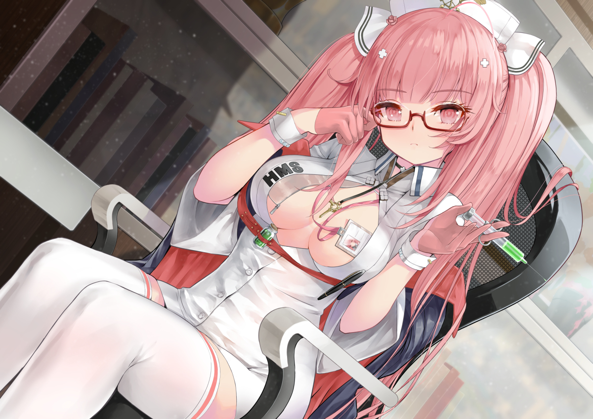 This is a pixiv picture whose title is 「指揮官・・・練習相手になってくれる？」.