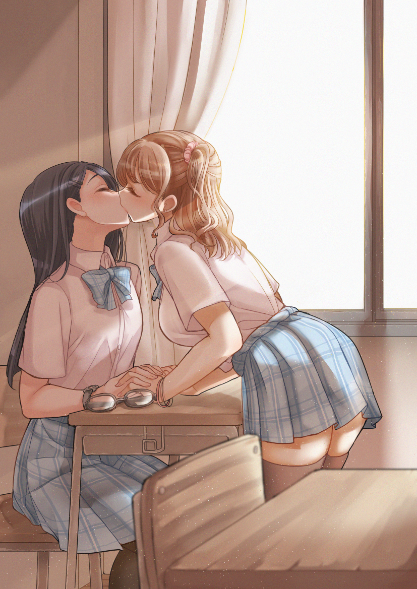 This is a pixiv picture whose title is skeb依頼百合イラスト2.
