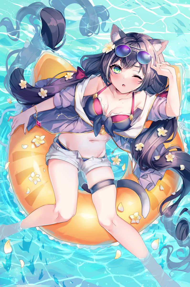 This is a pixiv picture whose title is 水着キャル.