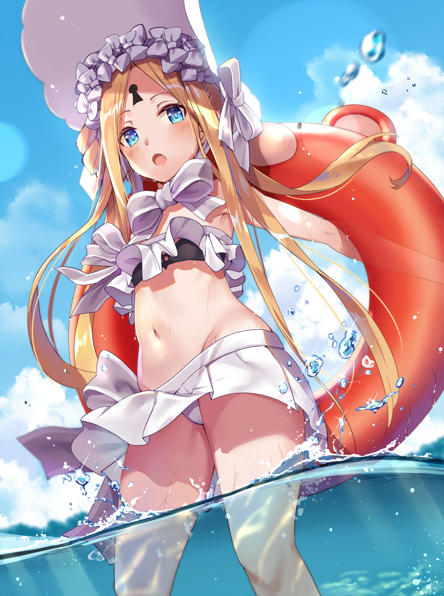 This is a pixiv picture whose title is 水着アビゲイル.