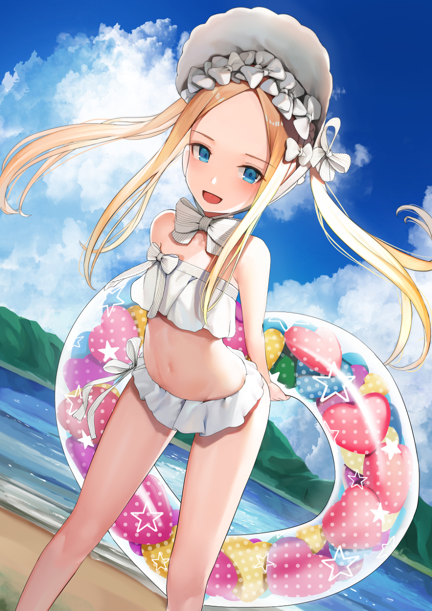 This is a pixiv picture whose title is 水着のアビー.