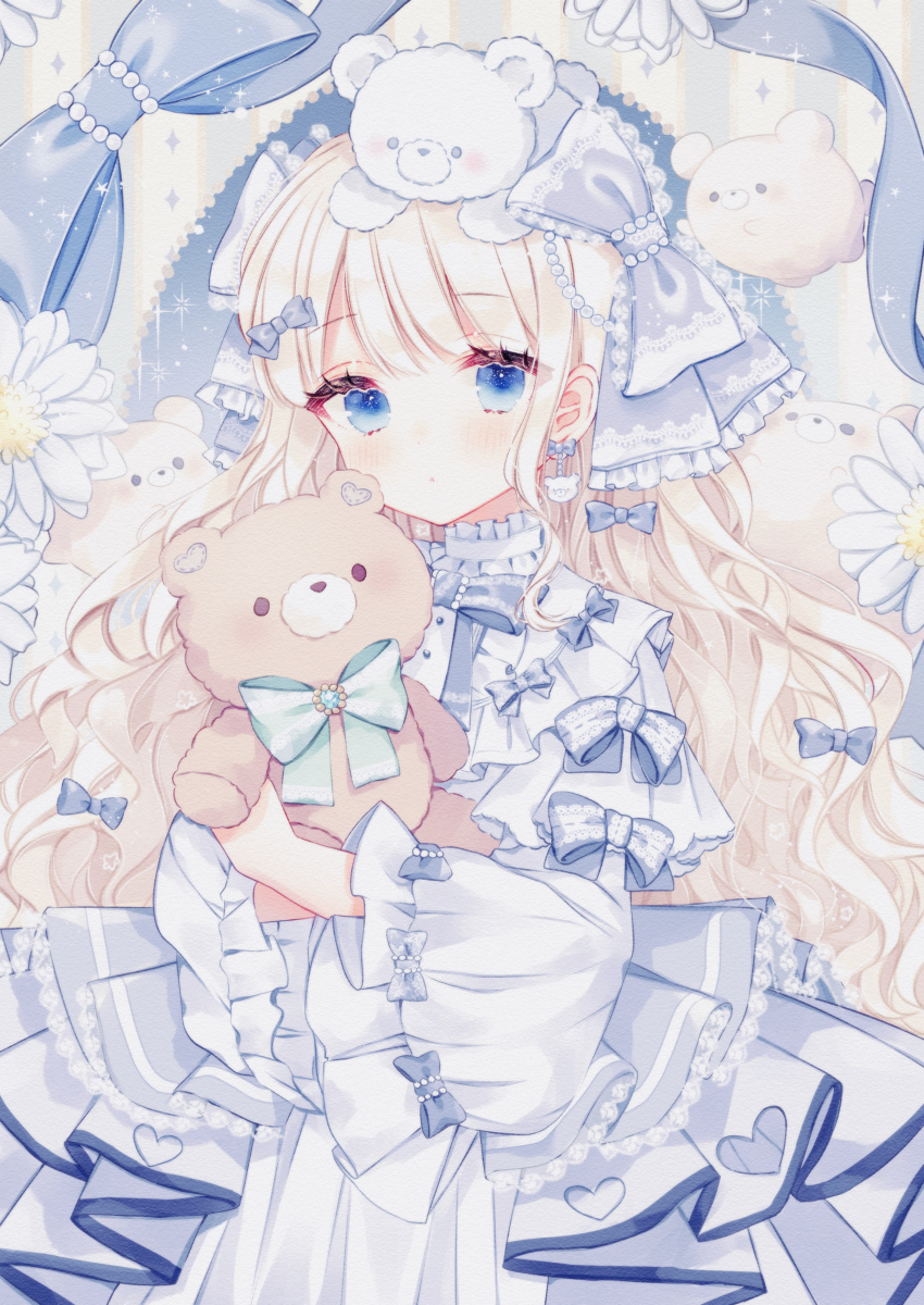 This is a pixiv picture whose title is ロリータドレスとテディベア.