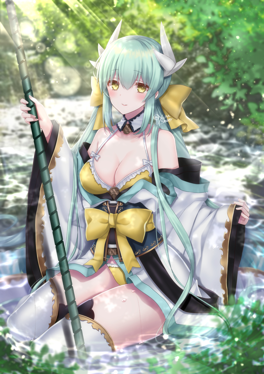 This is a pixiv picture whose title is 水着きよひー.