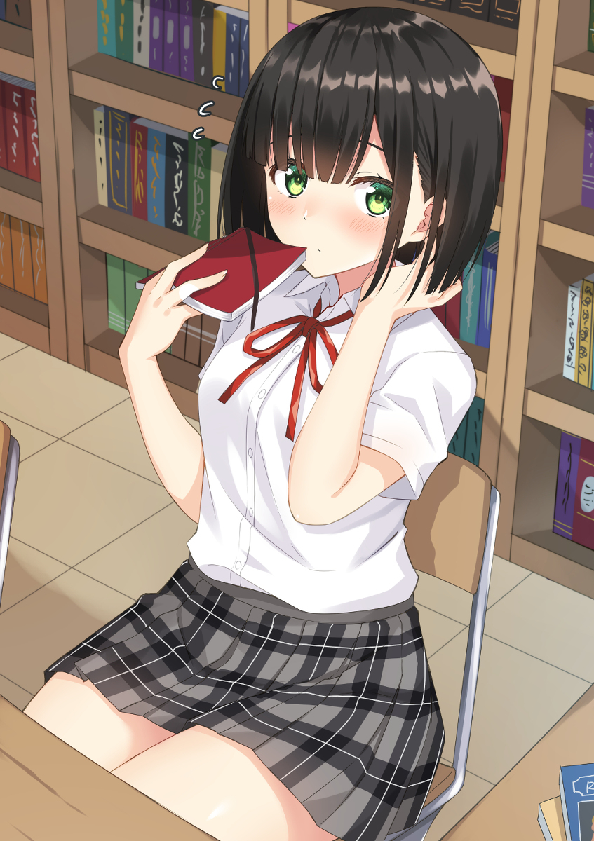 This is a pixiv picture whose title is 図書委員の気になるあの子.