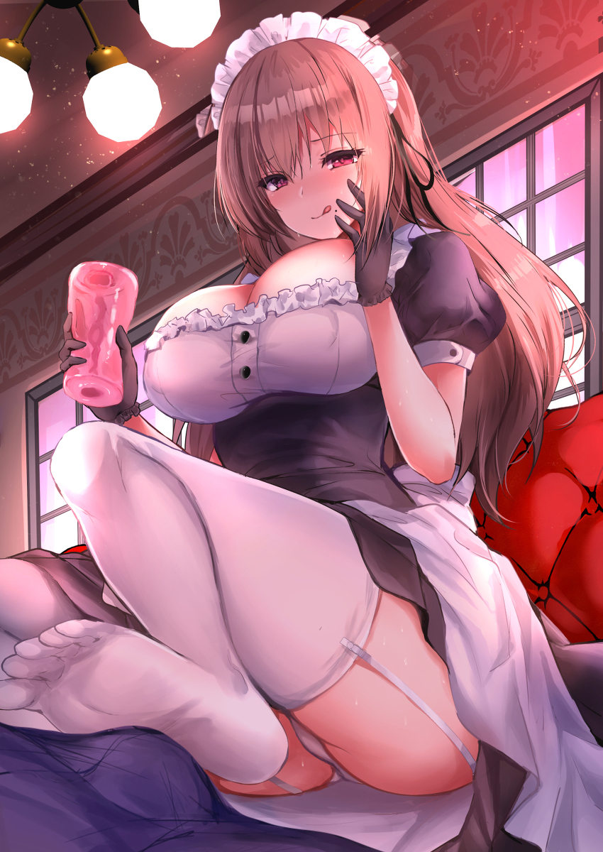 This is a pixiv picture whose title is アキバ同人祭新刊【ドＳなメイドさんはお好きですか】表紙絵.