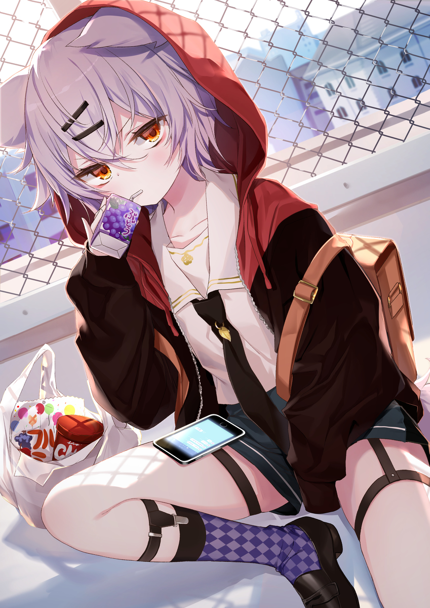 This is a pixiv picture whose title is 授業おサボりオオカミちゃん.