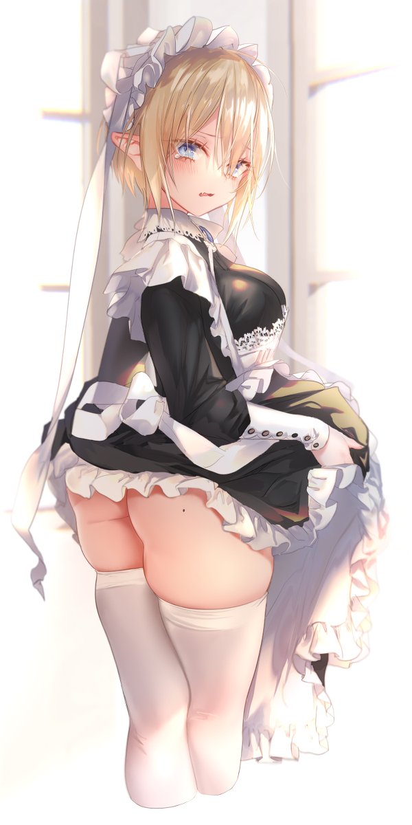 This is a pixiv picture whose title is たくし上げて見せてくれるエルフのメイドさん.