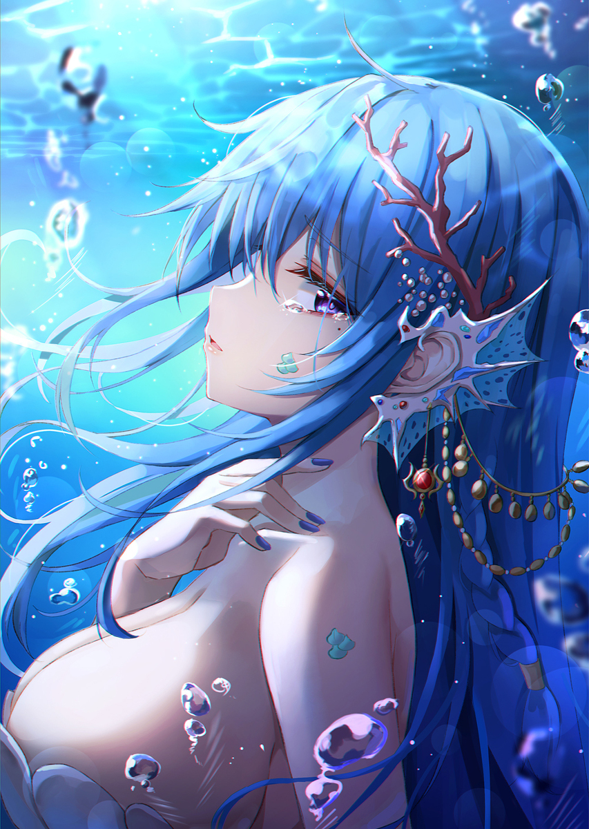 This is a pixiv picture whose title is 人魚.