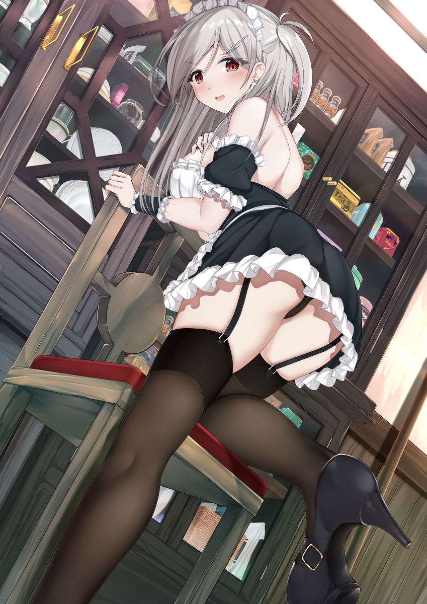 This is a pixiv picture whose title is 膕がエロいメイドちゃん2.