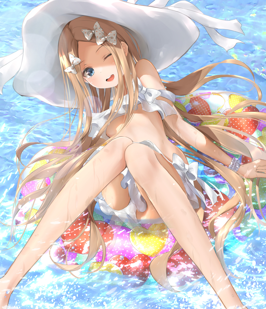 This is a pixiv picture whose title is 水着アビーちゃん.