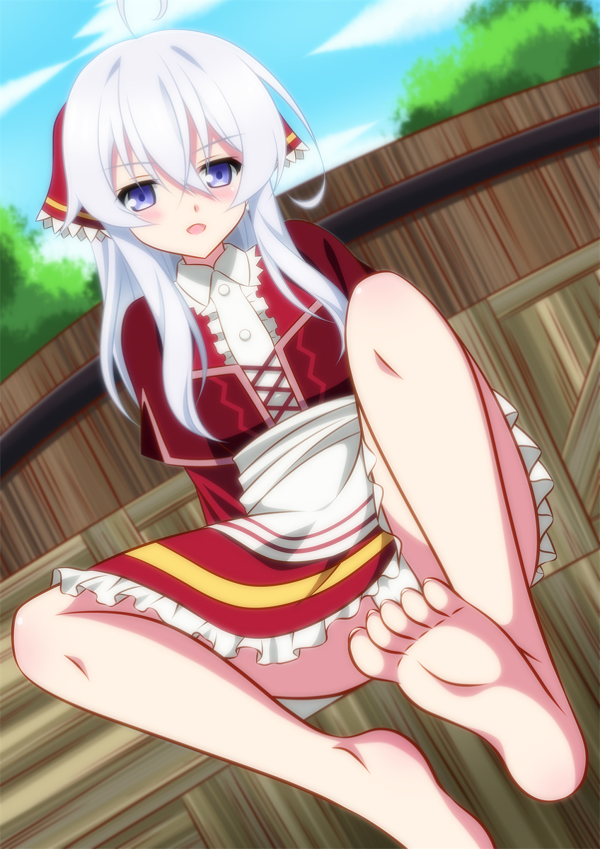 This is a pixiv picture whose title is ブドウ踏みコスのイレイナ.