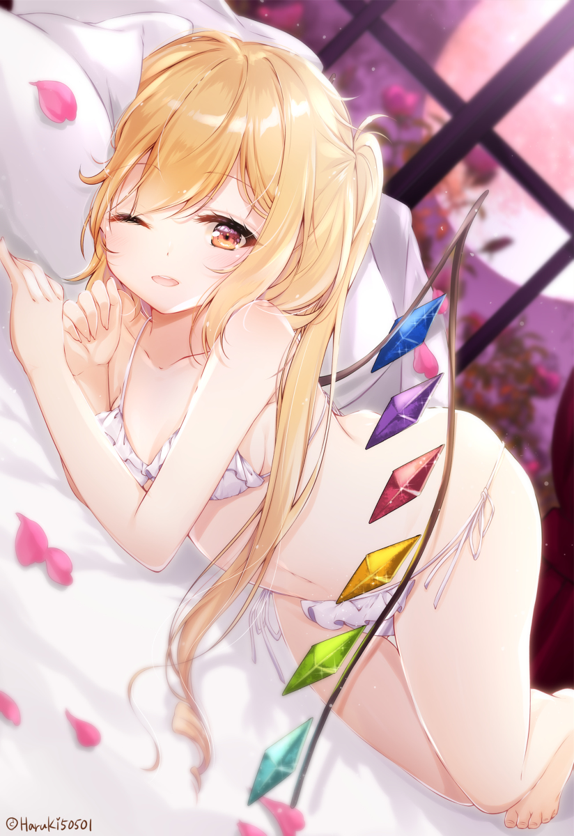 This is a pixiv picture whose title is 一緒に寝る？.