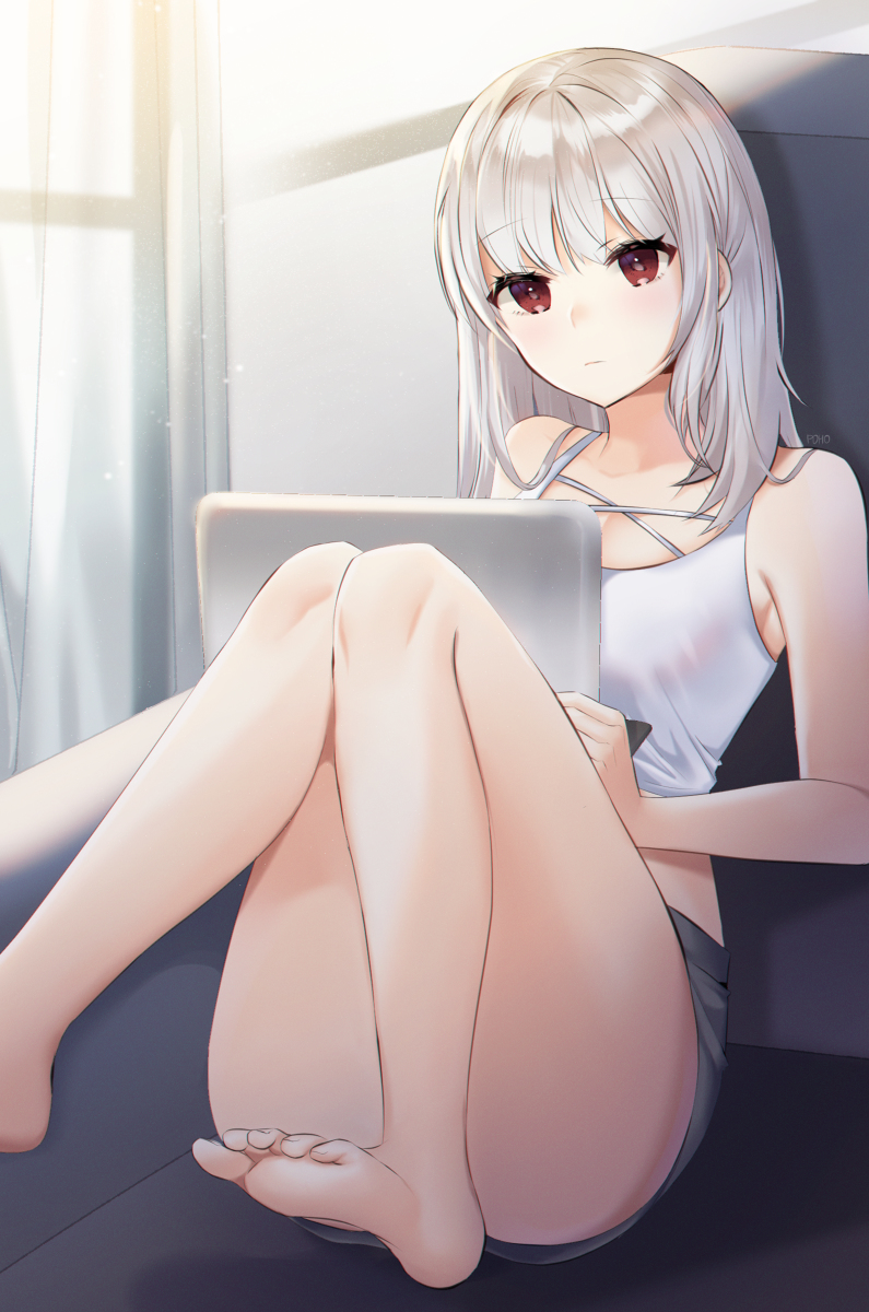 This is a pixiv picture whose title is 💻.