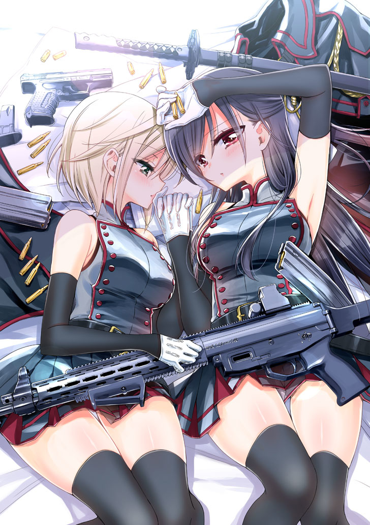 This is a pixiv picture whose title is 武器×女の子×百合.