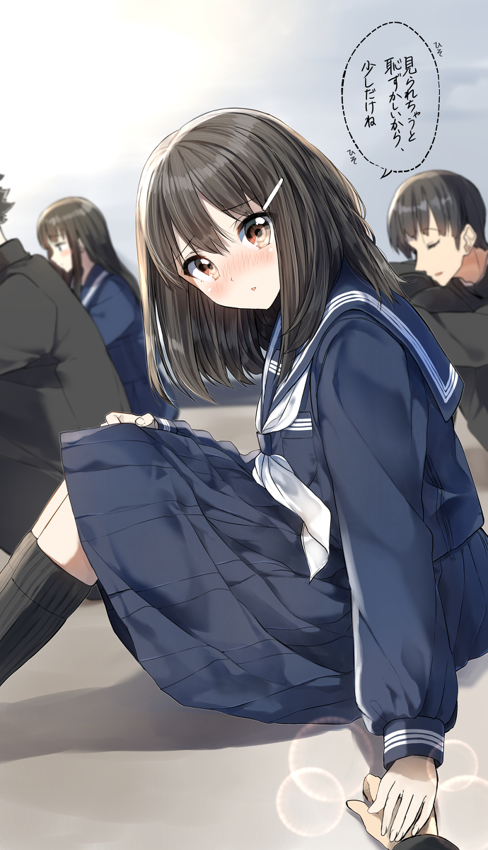 This is a pixiv picture whose title is 学年集会中、隣に座る彼女にわがまま言ってみた.