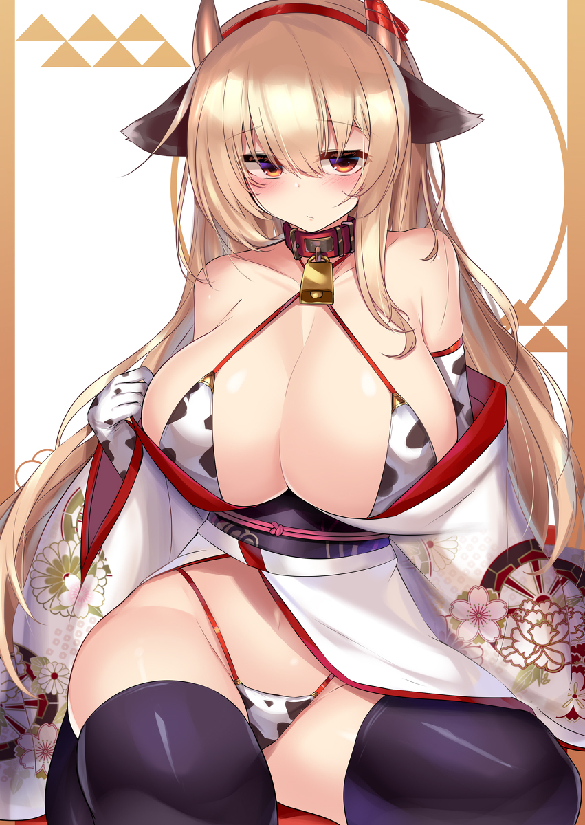 This is a pixiv picture whose title is 牛ビキニ和装は縁起物.
