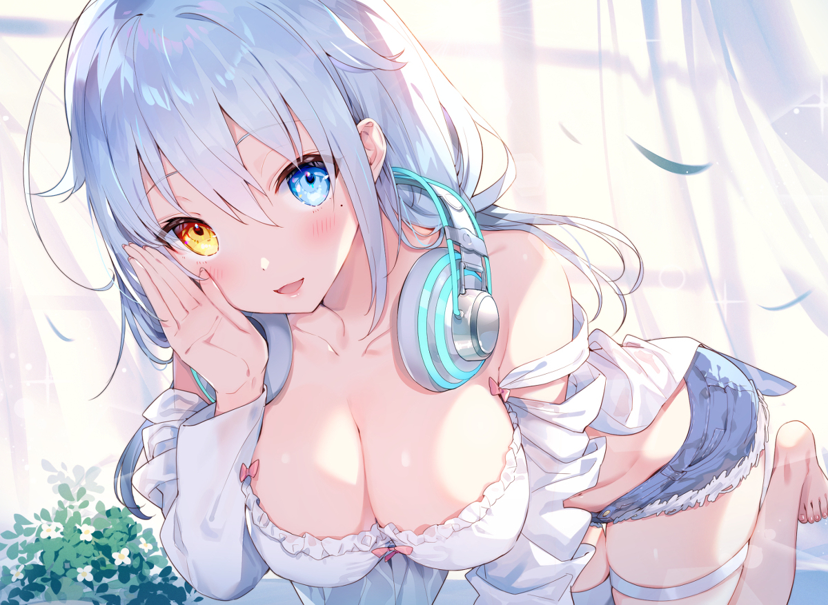 This is a pixiv picture whose title is 「おはよ♡」.