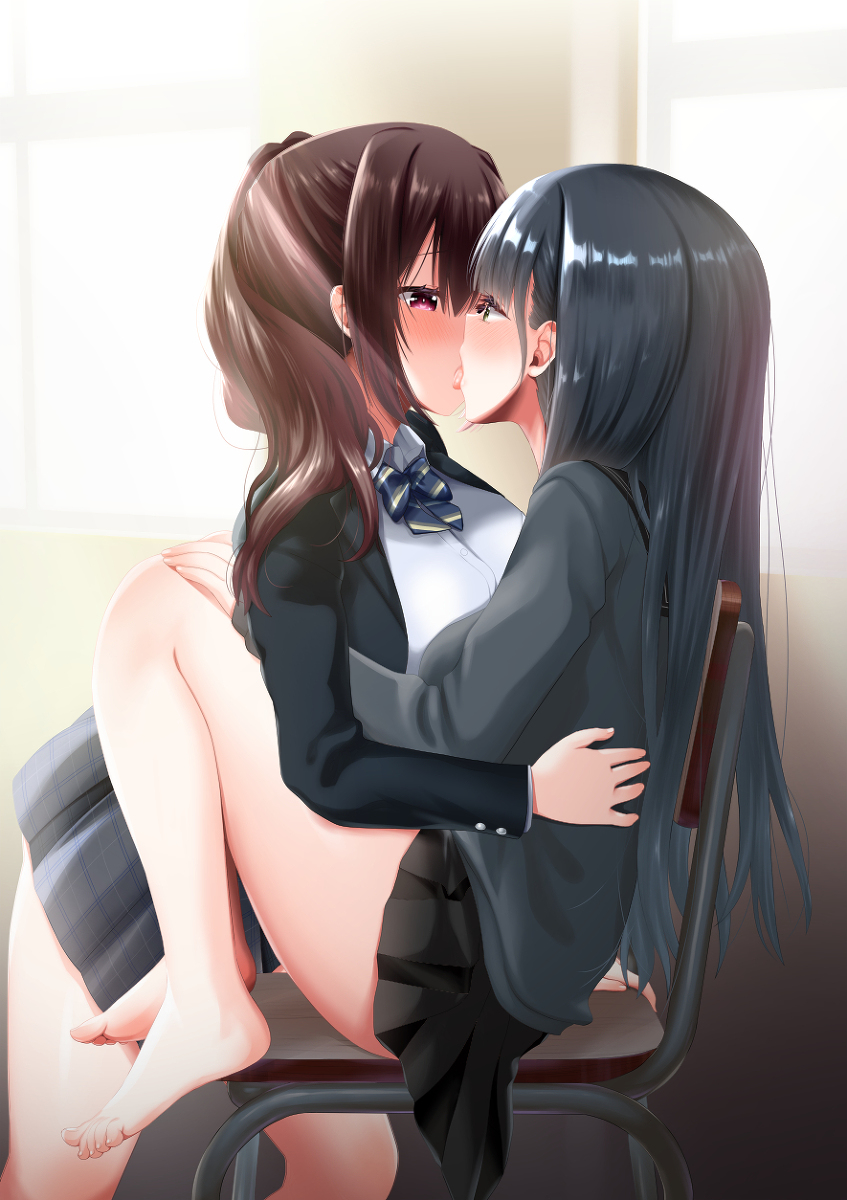 This is a pixiv picture whose title is 教室の椅子で百合キス.