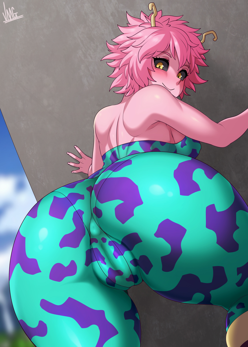 This is a pixiv picture whose title is Mina Ashido / 芦戸三奈.