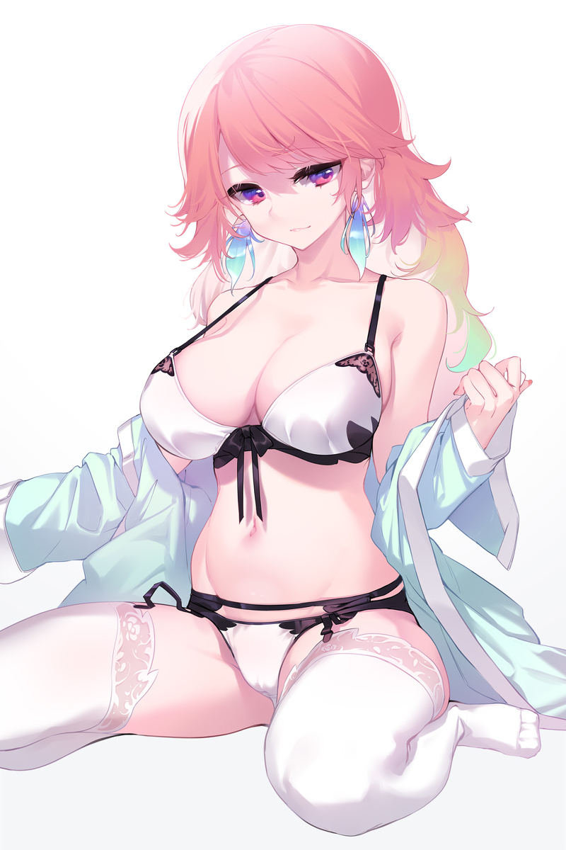 This is a pixiv picture whose title is Kiara パジャマ.