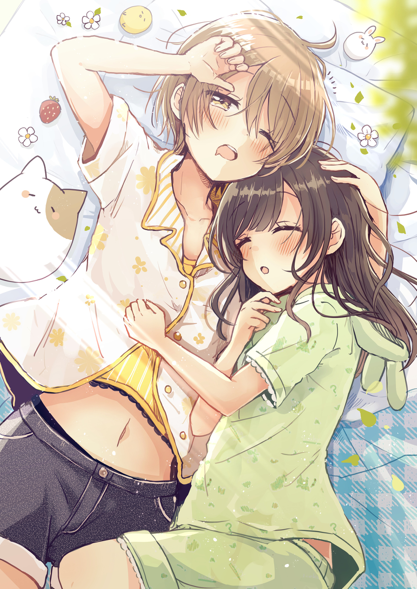 This is a pixiv picture whose title is おひるね.
