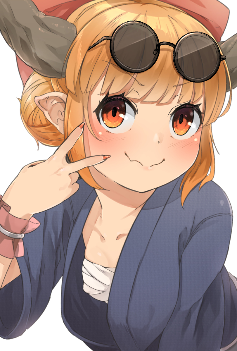 This is a pixiv picture whose title is 変装萃香ちゃん.