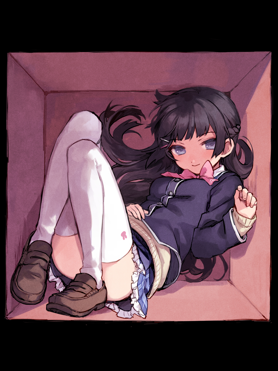 This is a pixiv picture whose title is 月ノ美兎は箱の中.