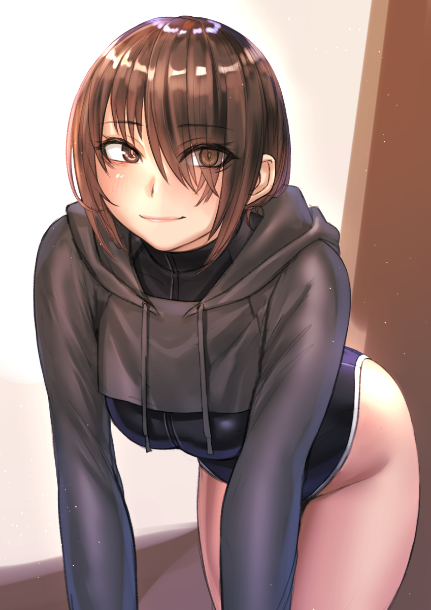 This is a pixiv picture whose title is 短いパーカーと競泳水着.