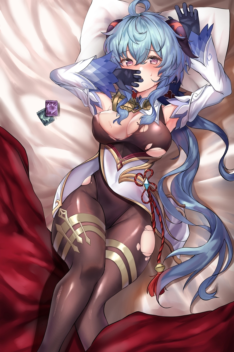 This is a pixiv picture whose title is Tore up the ganyu's stockings..