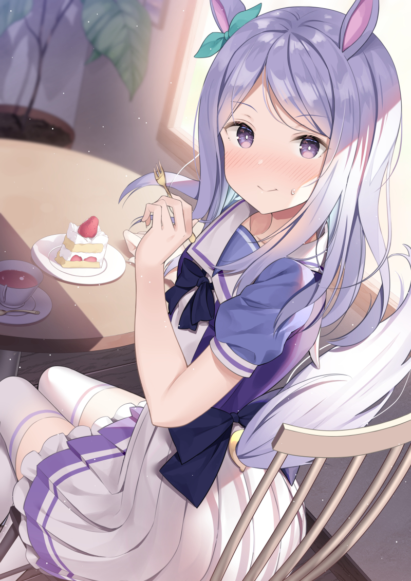 This is a pixiv picture whose title is スイーツの誘惑に負けたマックイーン.