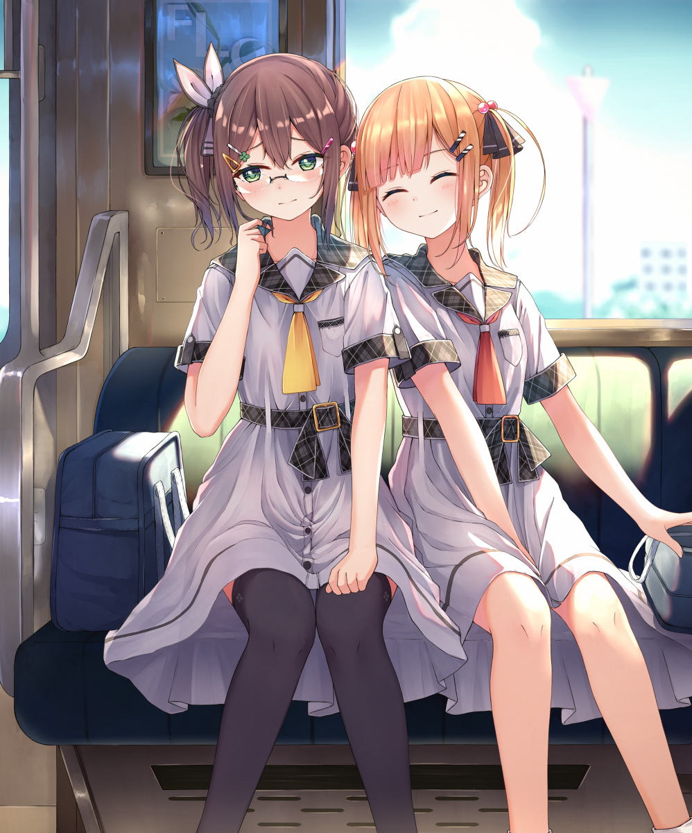 This is a pixiv picture whose title is 「もしかして、先輩照れている？」.