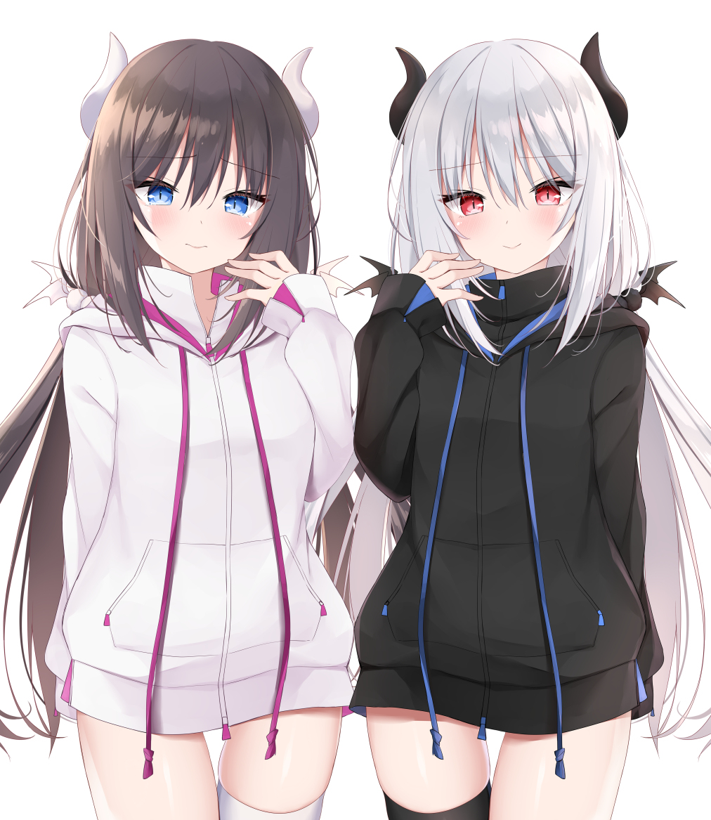 This is a pixiv picture whose title is 悪魔っ子パーカーデザインしました！.