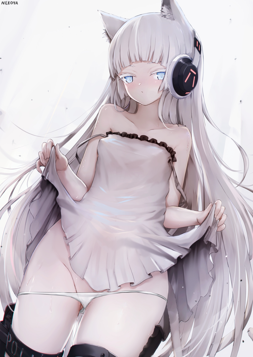 This is a pixiv picture whose title is "指揮官、そんなに見たい...？".