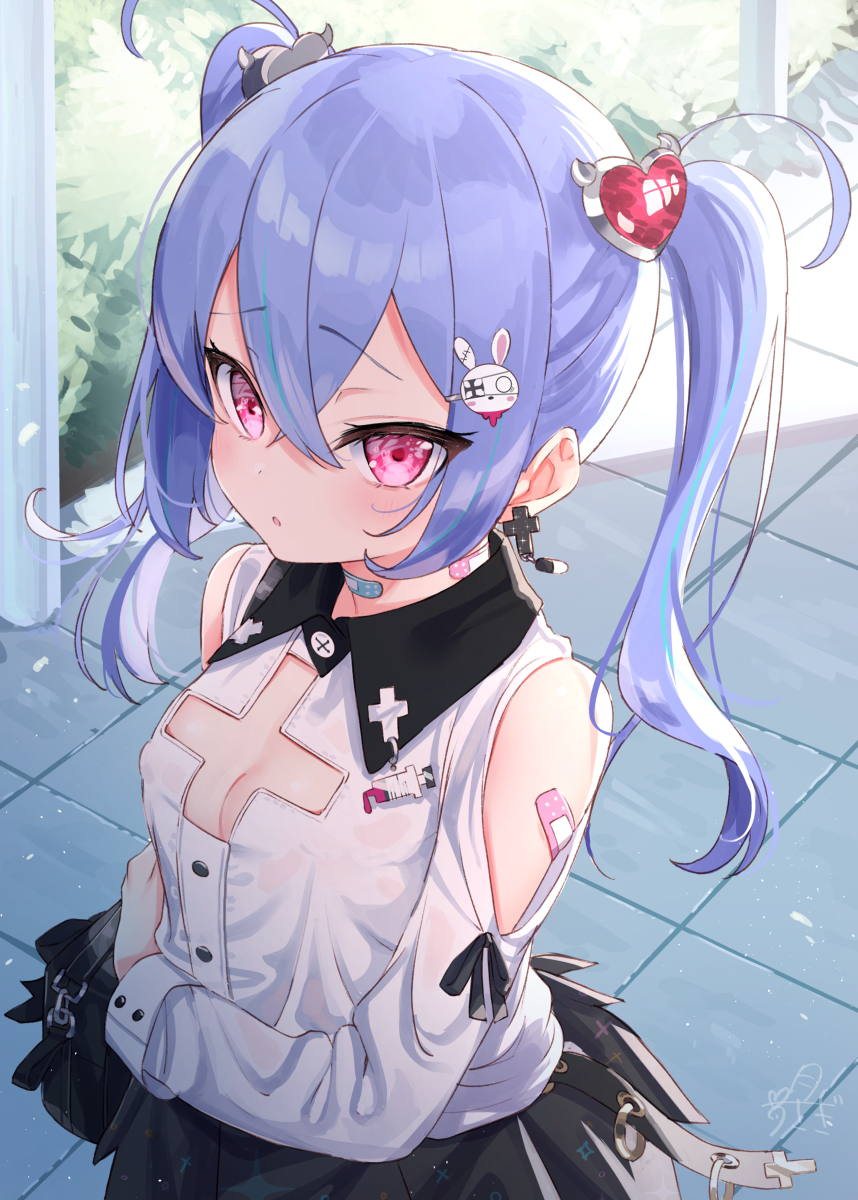 This is a pixiv picture whose title is 「バイト先では...ﾀﾞﾒ...」.