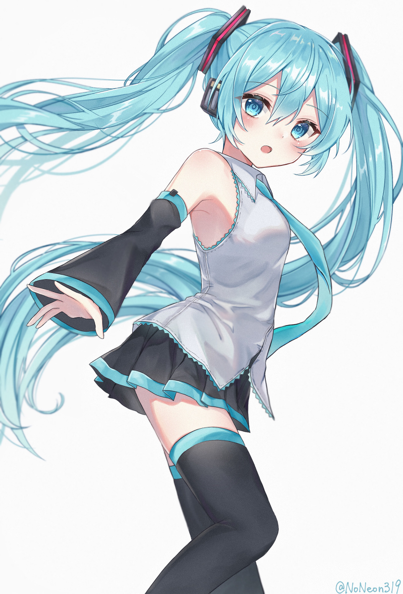 This is a pixiv picture whose title is 初音ミク.