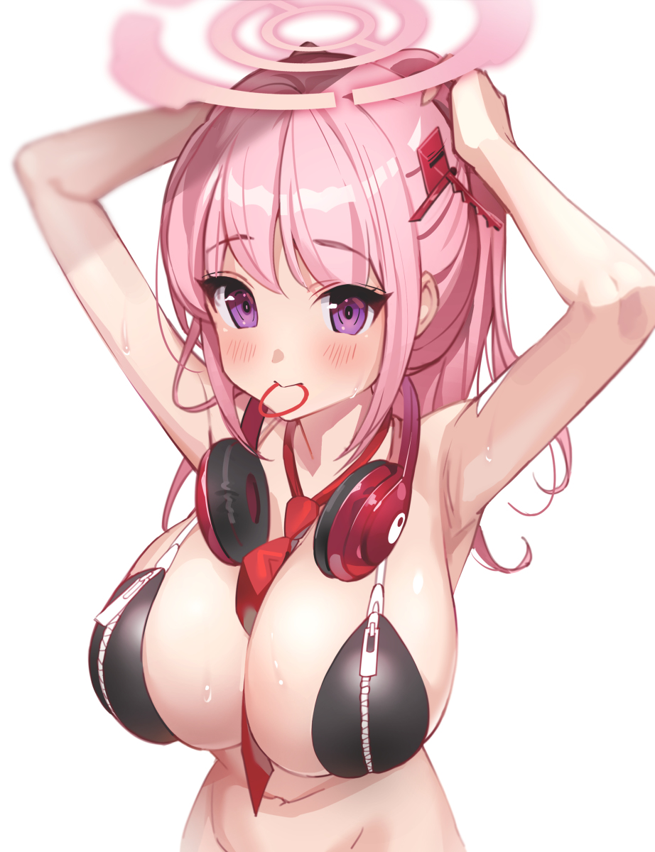 This is a pixiv picture whose title is 髪を結ぶエイミ.