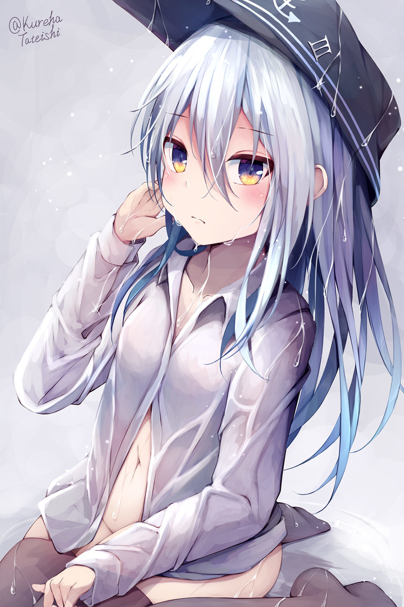 This is a pixiv picture whose title is 濡れ裸ワイシャツ響.