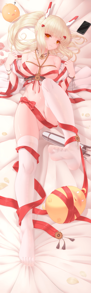 This is a pixiv picture whose title is blhx凌波 抱枕.