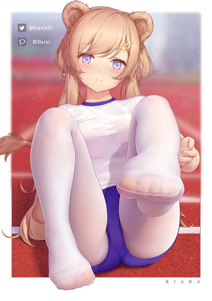 This is a pixiv picture whose title is kiara👟👟.