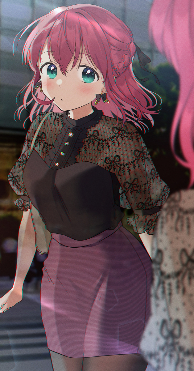 This is a pixiv picture whose title is 🍭「…大人っぽく見えるかな？」.