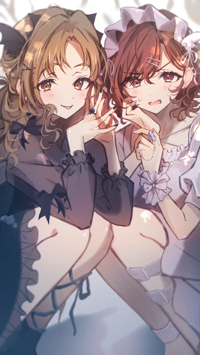 This is a pixiv picture whose title is 天使と悪魔👼😈.