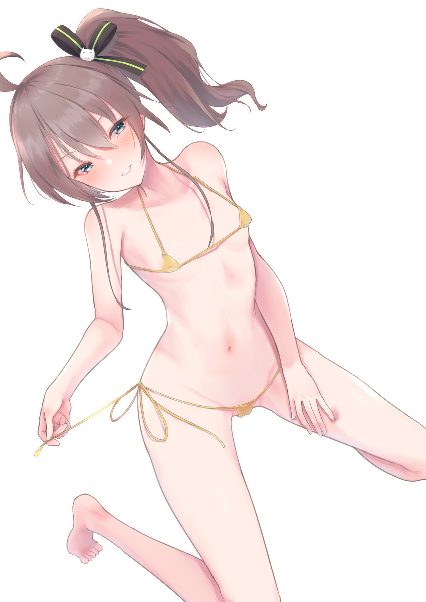 This is a pixiv picture whose title is ホロライブマイクロビキニ部って.