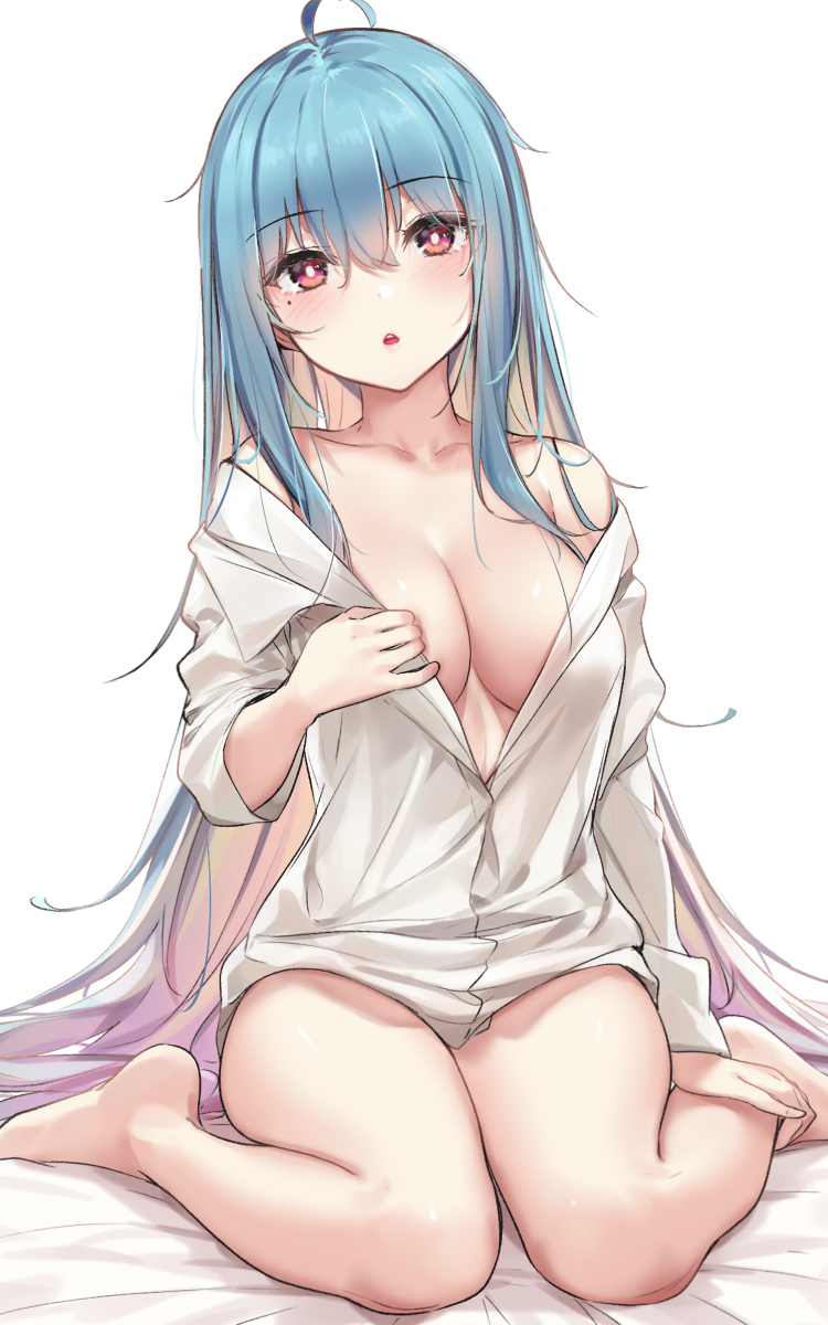 This is a pixiv picture whose title is BLUE HAIR.