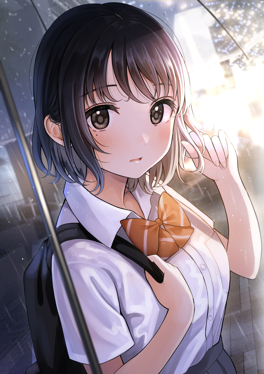 This is a pixiv picture whose title is 「…先輩もっと私に近づいていいんですよ？」.