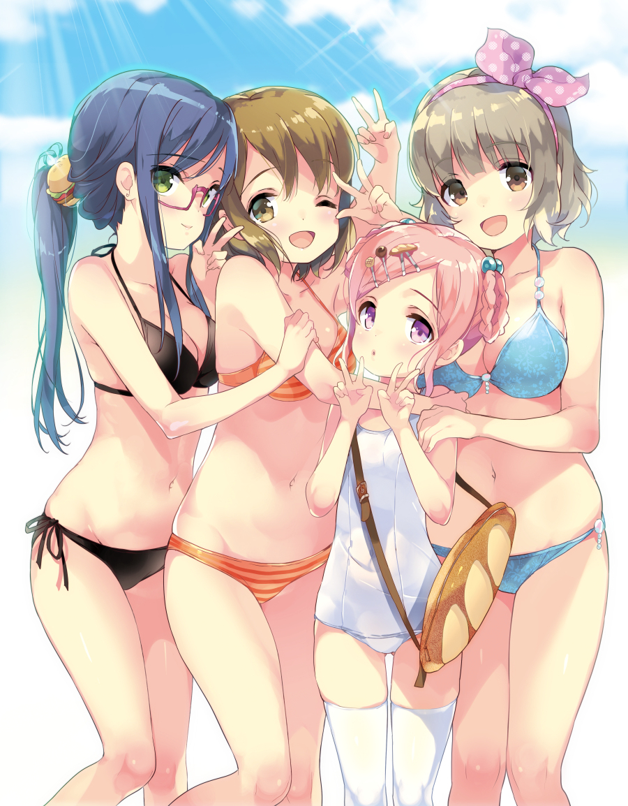 This is a pixiv picture whose title is パンでPeace!.
