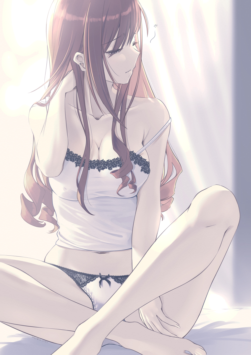 This is a pixiv picture whose title is 寝起き夏葉.