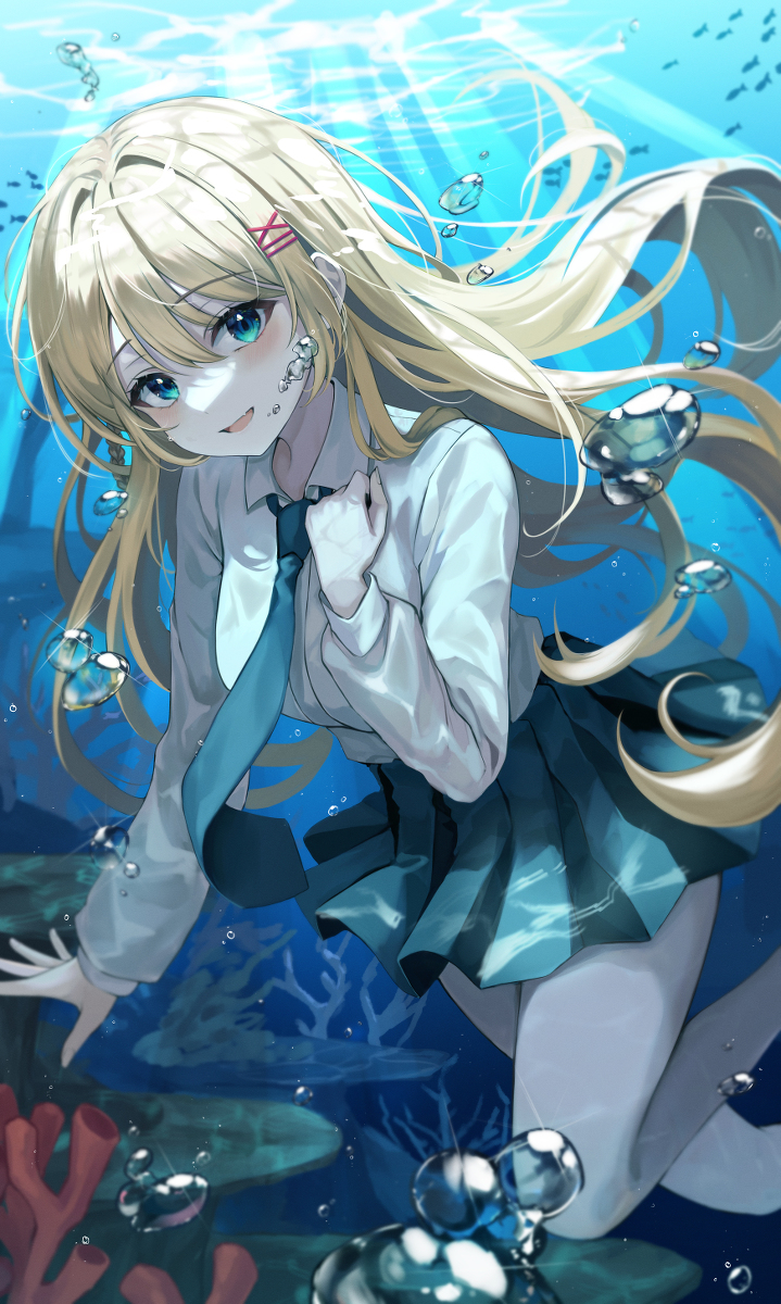 This is a pixiv picture whose title is 海中の彼女.