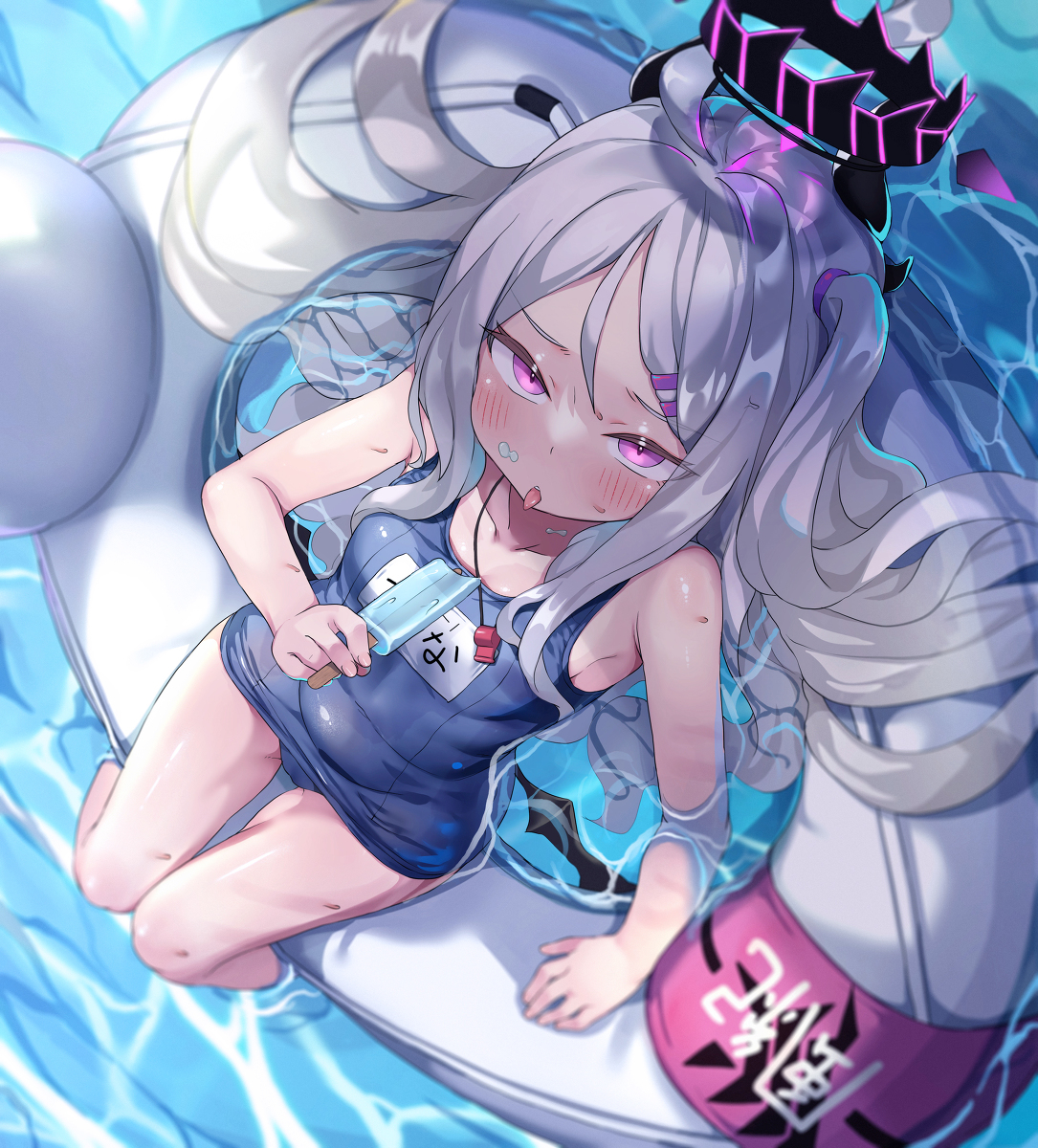 This is a pixiv picture whose title is 水着ヒナちゃん.